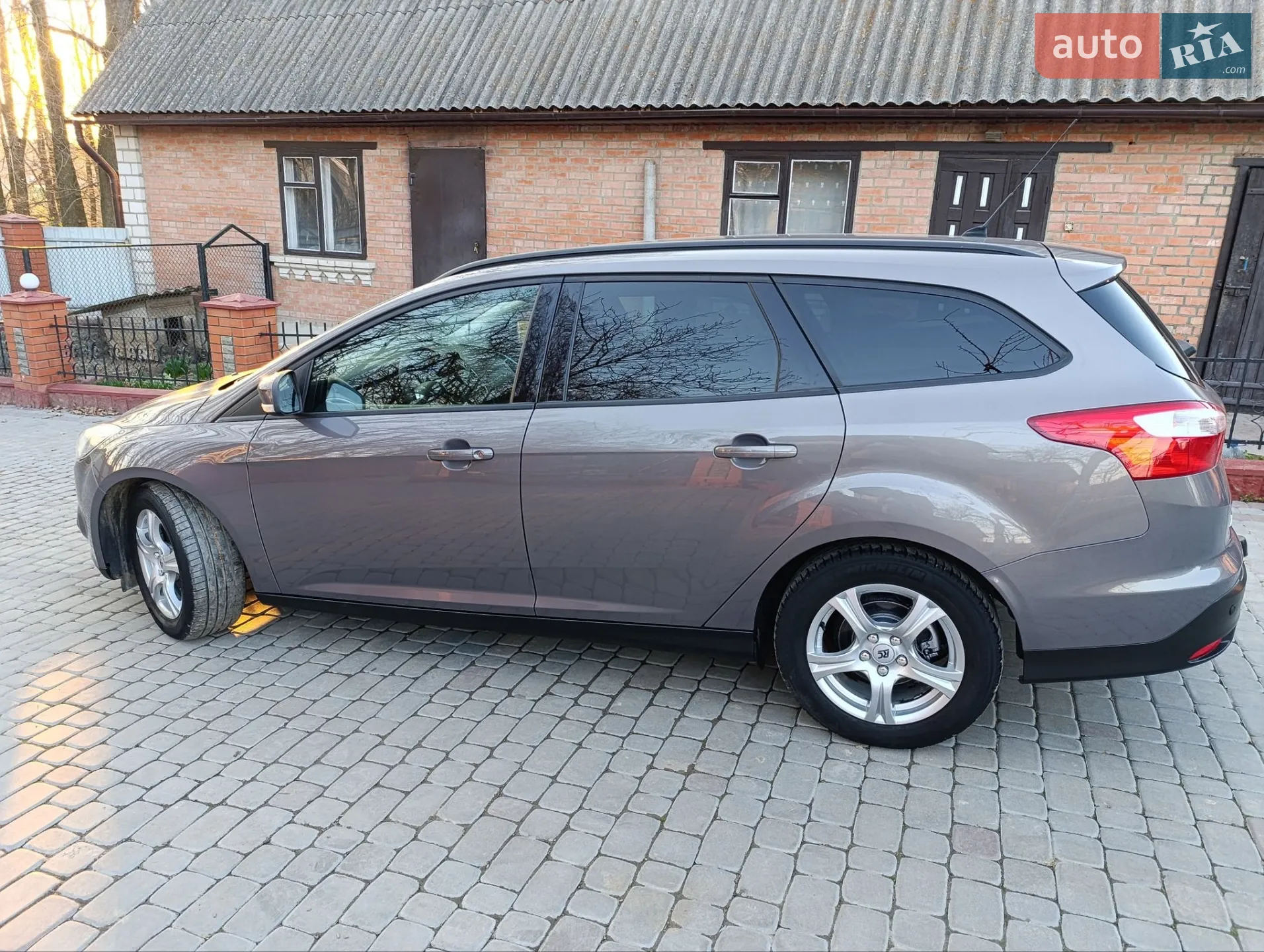2011 Ford Focus - мініатюра 12