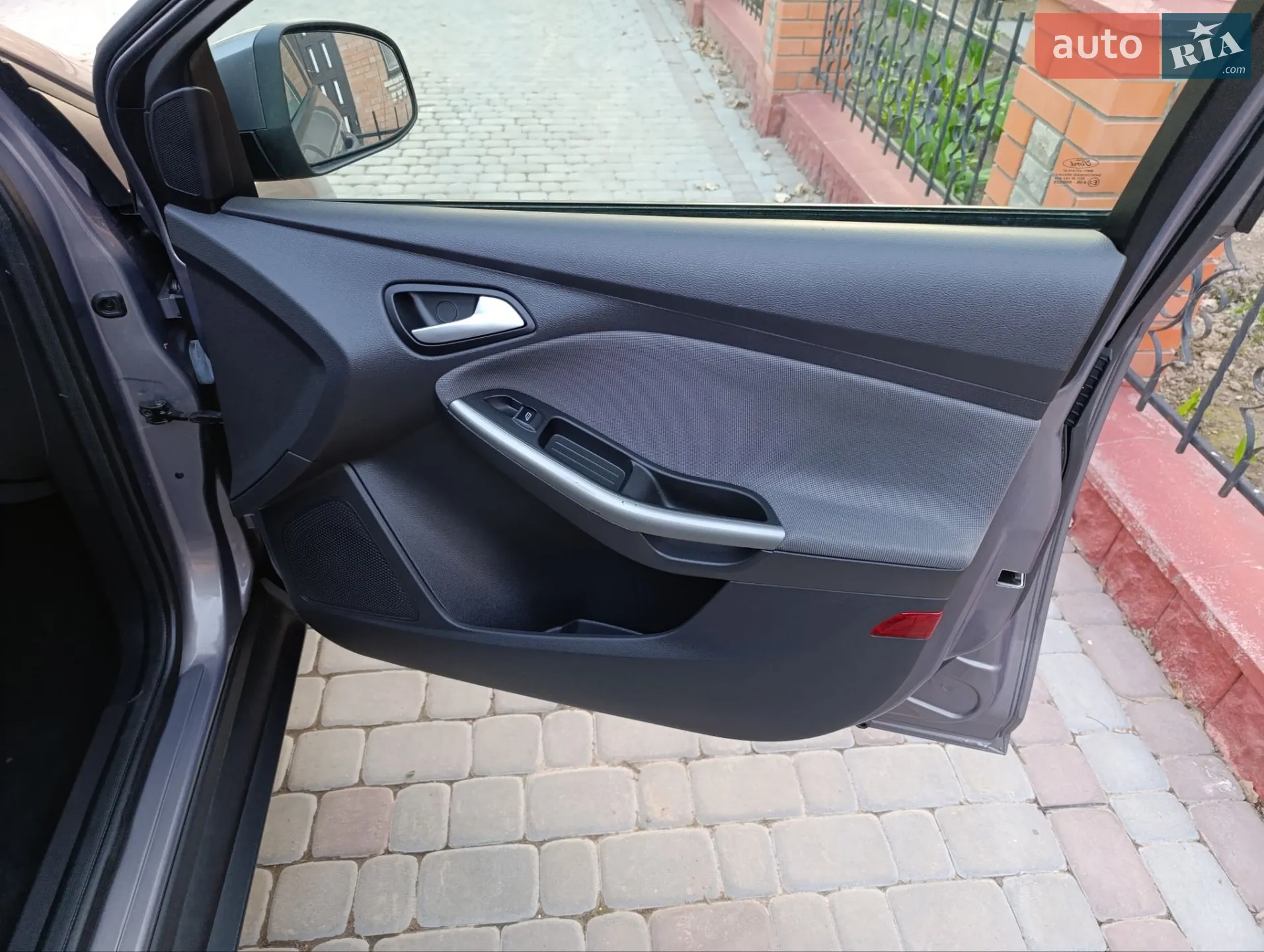 2011 Ford Focus - мініатюра 21
