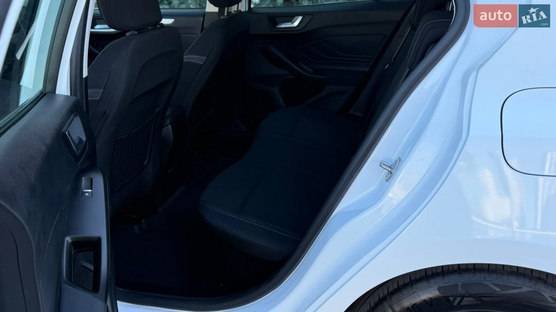 2020 Ford Focus - мініатюра 11