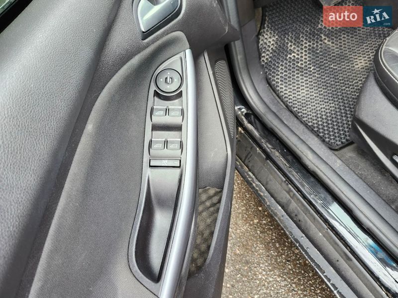 Хэтчбек Ford Focus 2014 в Харькове
