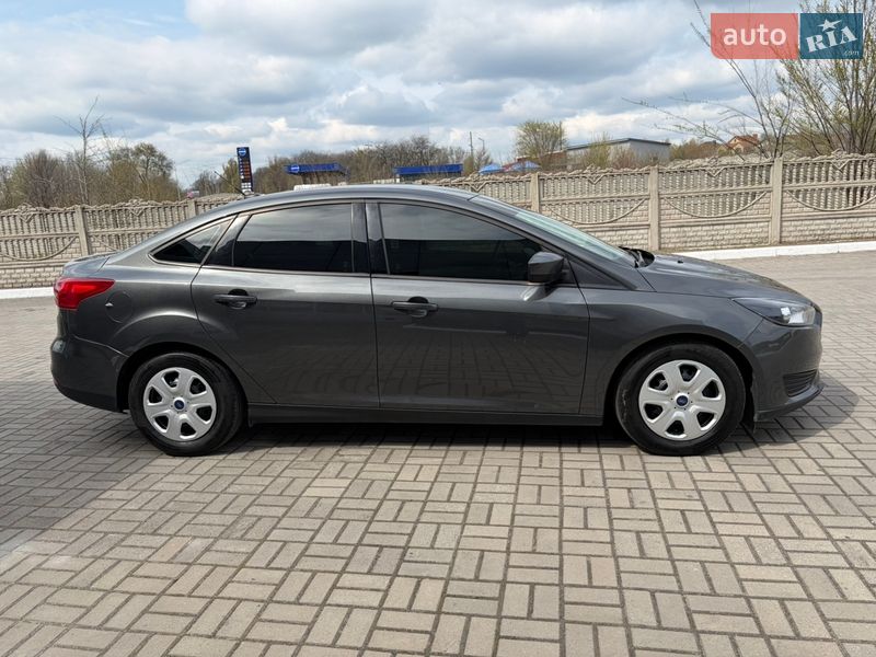 Седан Ford Focus 2016 в Запорожье