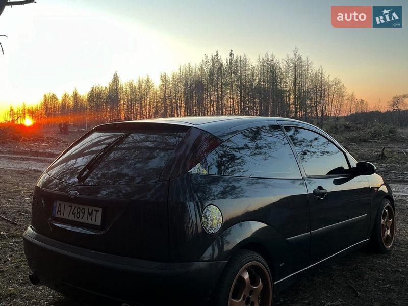 Хэтчбек Ford Focus 2004 в Вышгороде