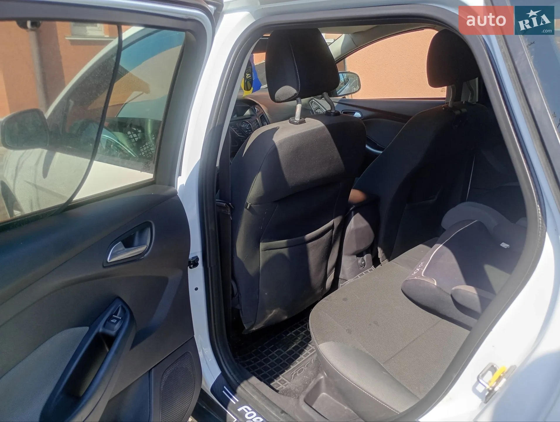 2011 Ford Focus - мініатюра 16