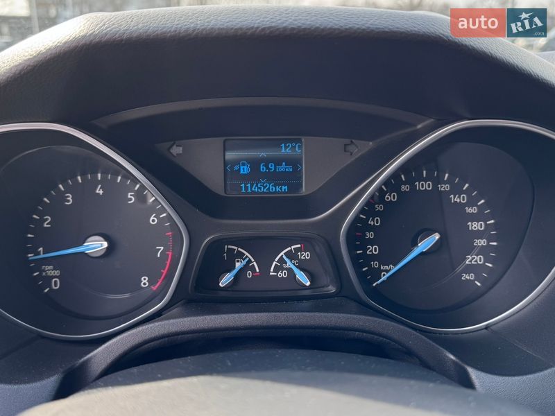 Хетчбек Ford Focus 2017 в Дніпрі фото 15 Хетчбек Ford Focus 2017 в Дніпрі