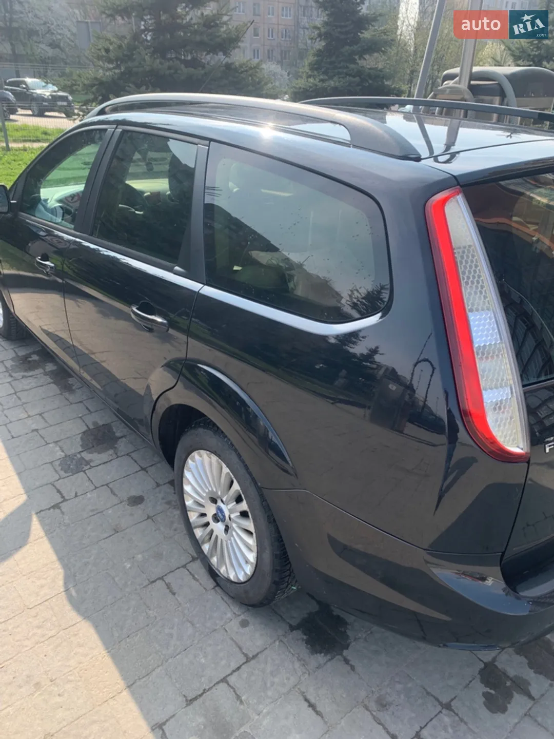 2010 Ford Focus - мініатюра 10