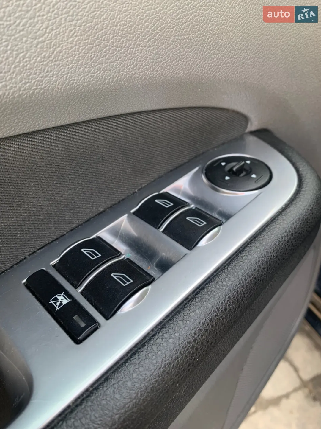 2010 Ford Focus - мініатюра 70