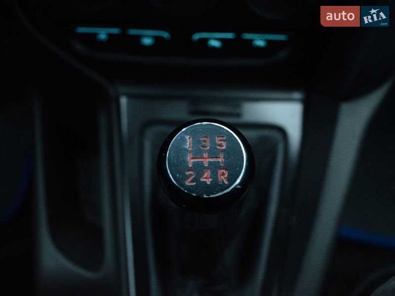 Хэтчбек Ford Focus 2014 в Киеве