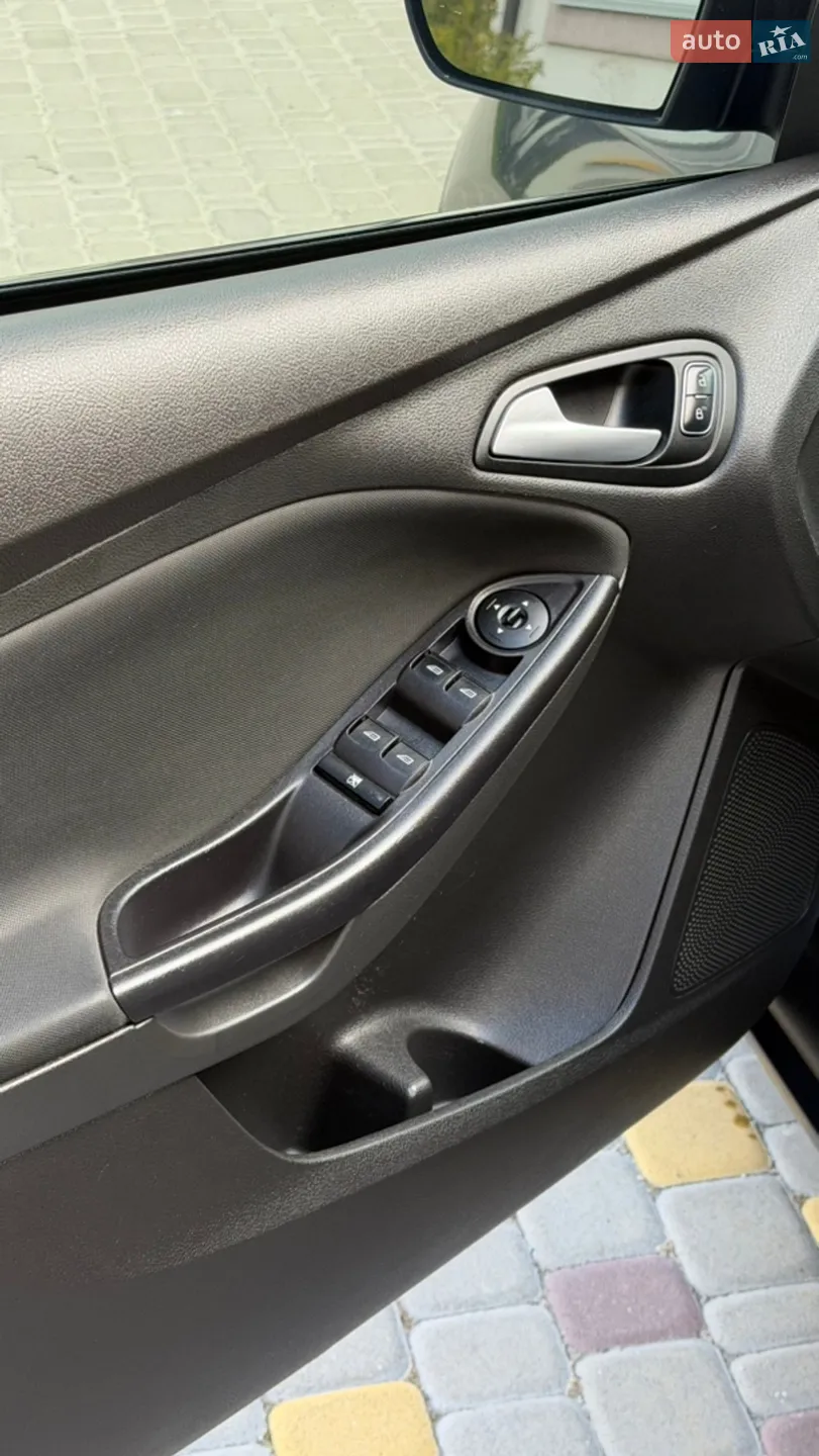 2015 Ford Focus - мініатюра 17