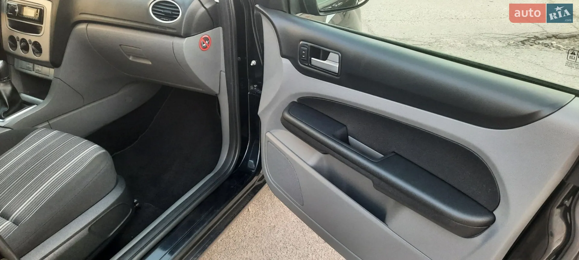 2010 Ford Focus - мініатюра 68