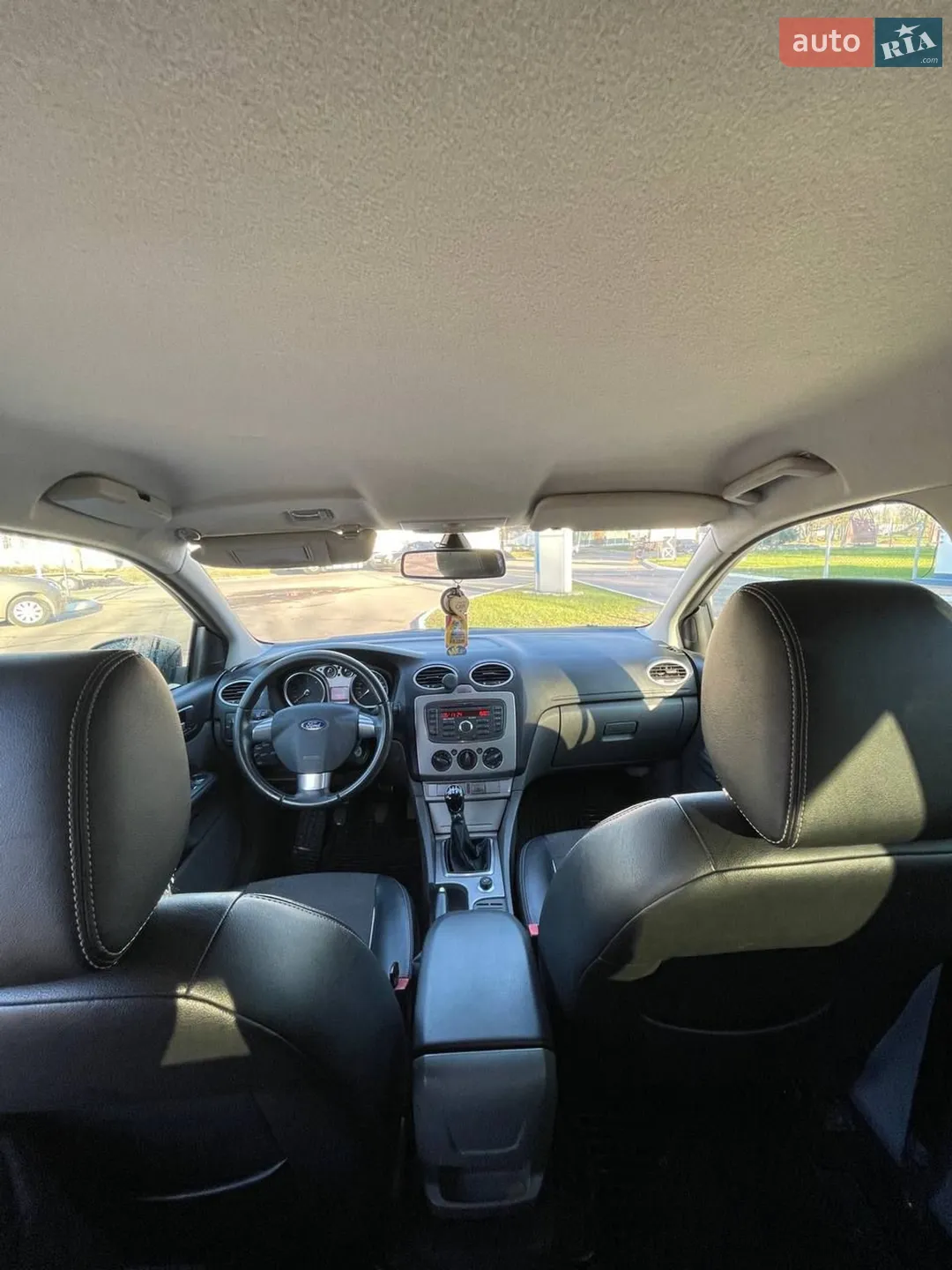 2010 Ford Focus - мініатюра 18