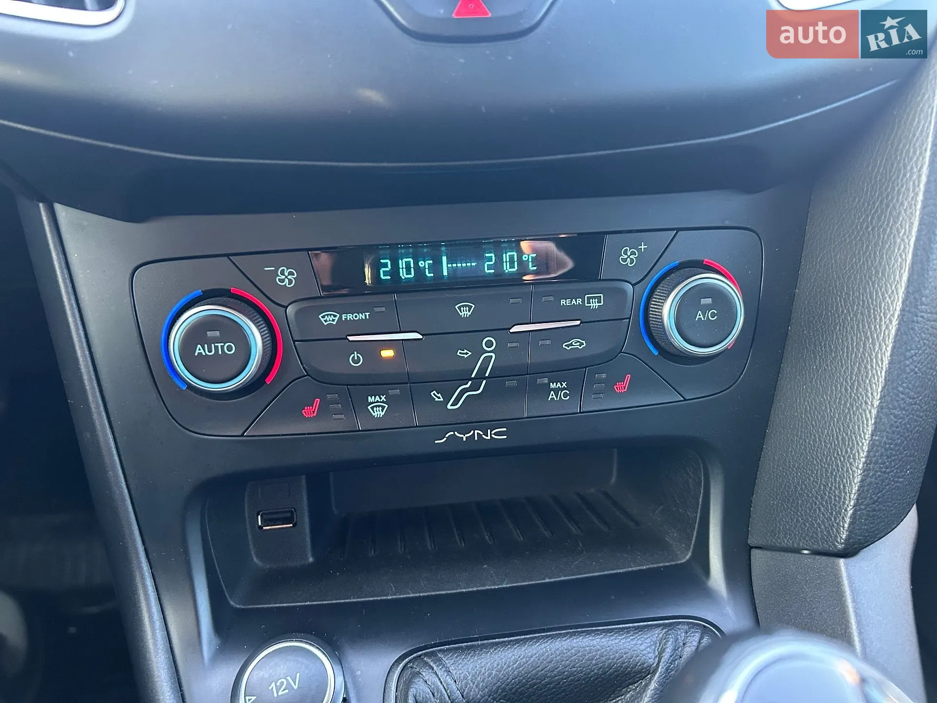 2016 Ford Focus - мініатюра 10