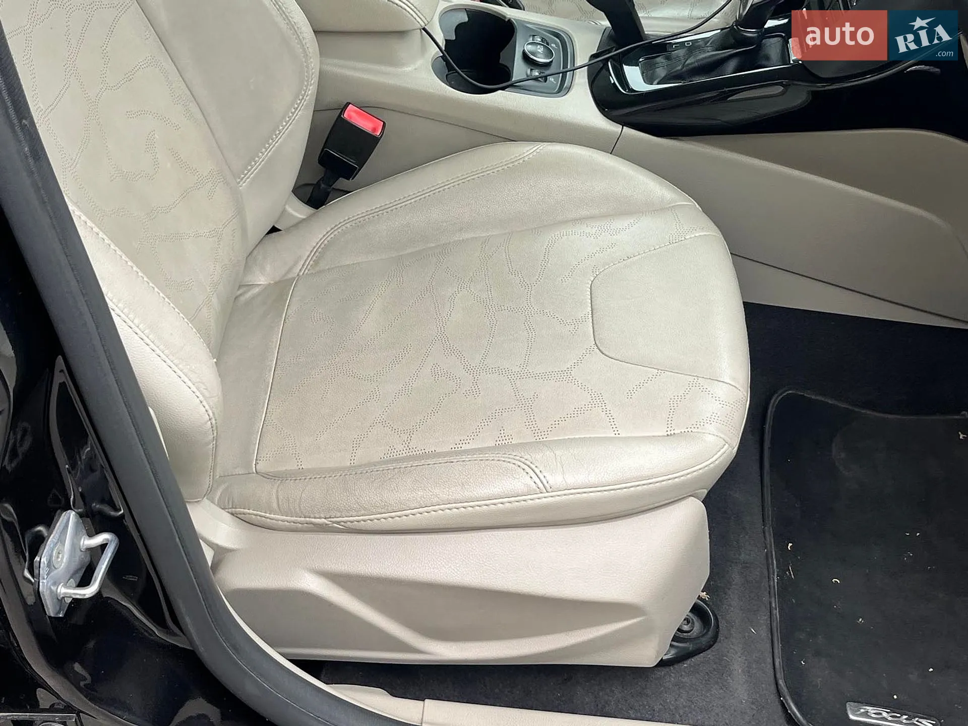 2013 Ford Focus - мініатюра 14