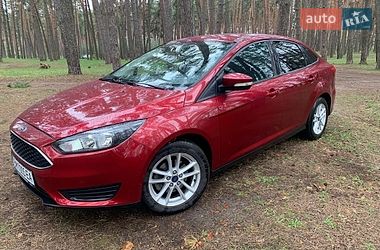 Седан Ford Focus 2015 в Сумах