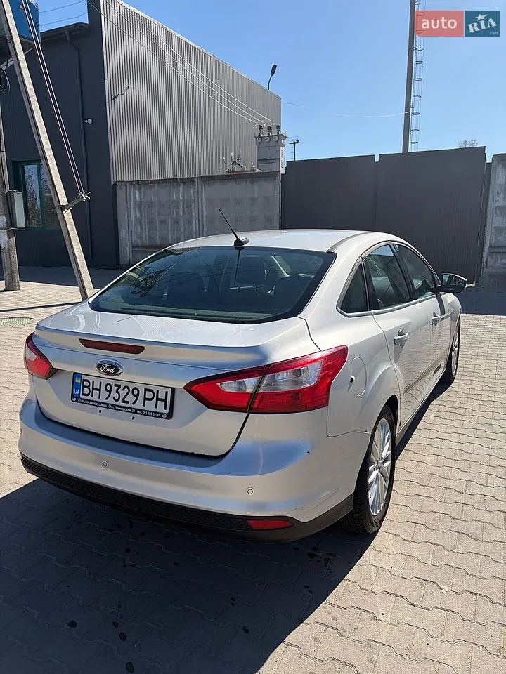2013 Ford Focus - мініатюра 18