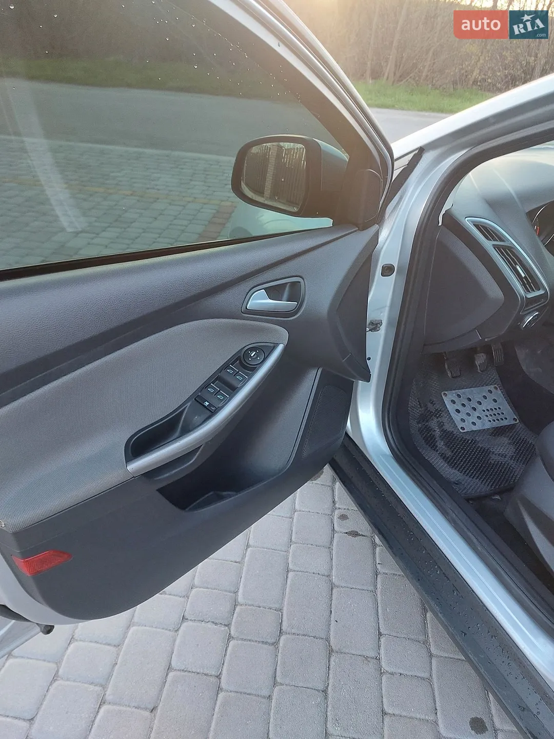 2011 Ford Focus - мініатюра 18