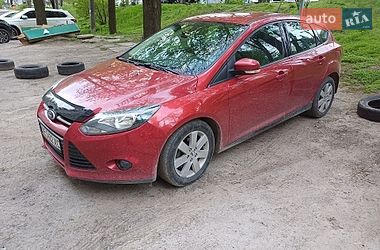 Хэтчбек Ford Focus 2014 в Днепре