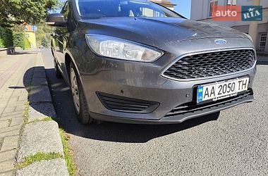Хэтчбек Ford Focus 2015 в Киеве
