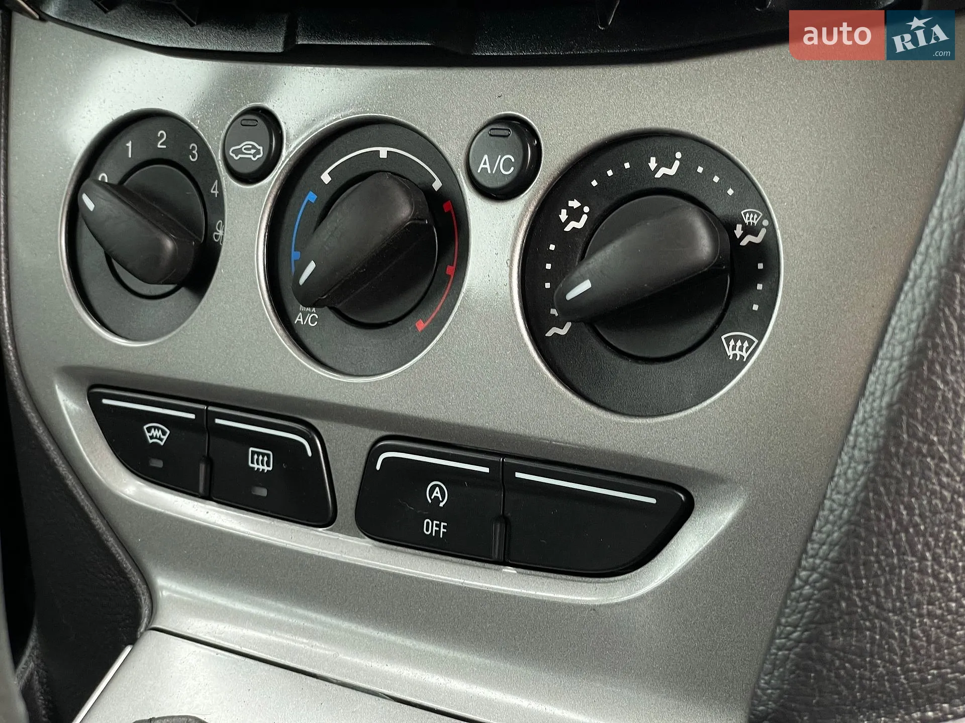 2014 Ford Focus - мініатюра 37