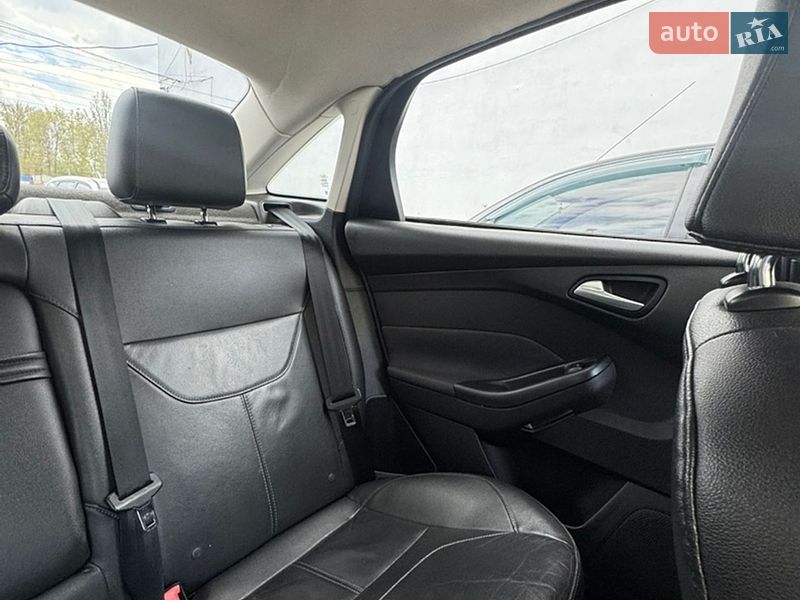 Седан Ford Focus 2015 в Дніпрі