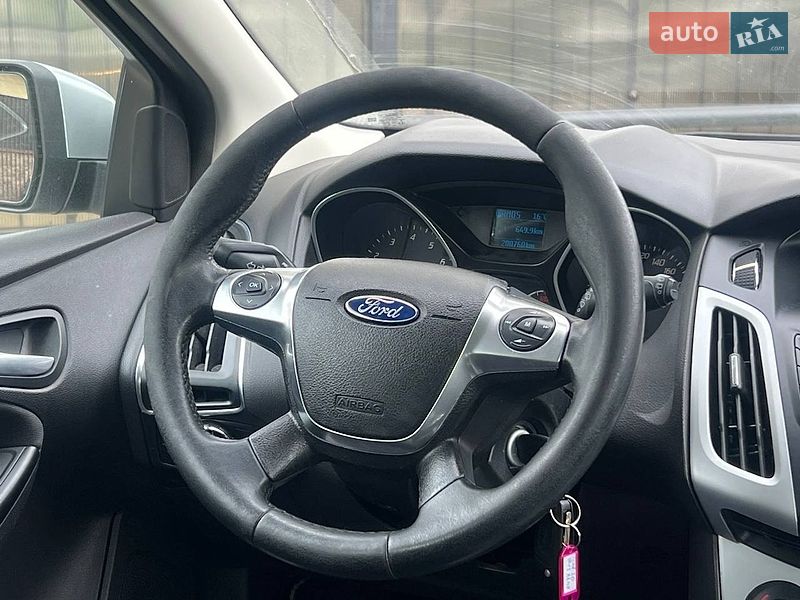 Хэтчбек Ford Focus 2013 в Киеве