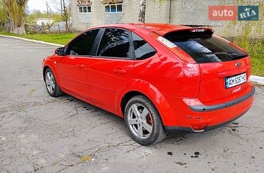 Хетчбек Ford Focus 2005 в Кореці