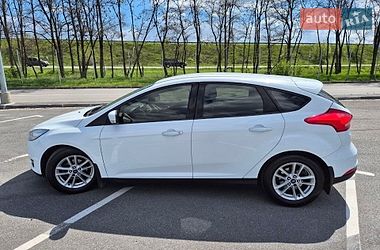 Хетчбек Ford Focus 2016 в Дніпрі