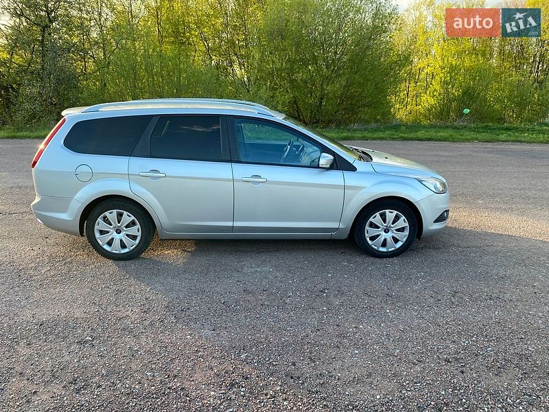 Универсал Ford Focus 2008 в Долине