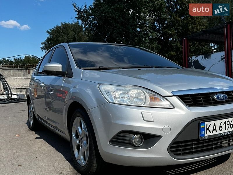 Хэтчбек Ford Focus 2011 в Киеве
