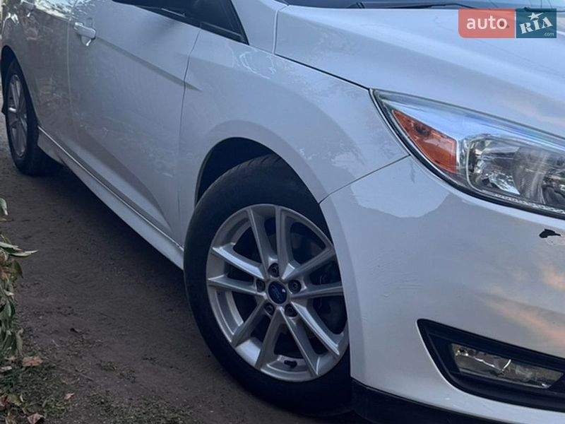 Седан Ford Focus 2015 в Любашівці
