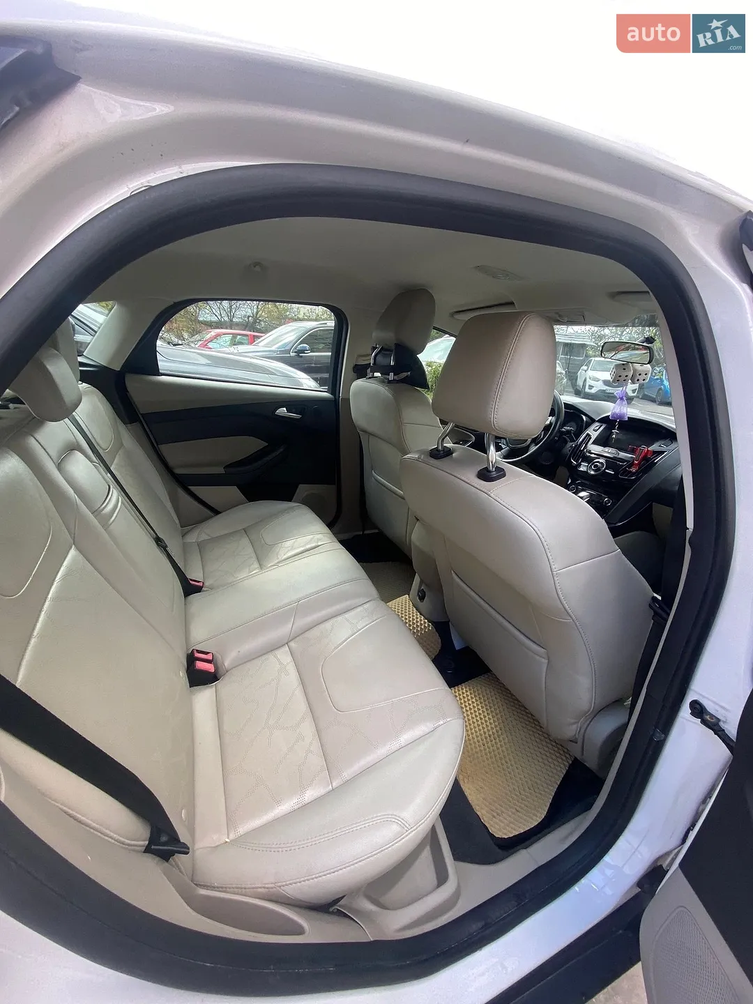 2012 Ford Focus - мініатюра 2