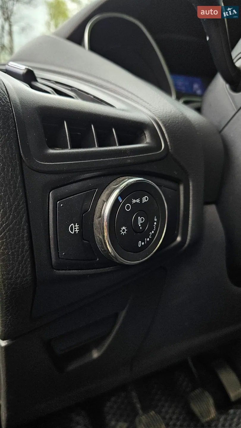 2013 Ford Focus - мініатюра 16