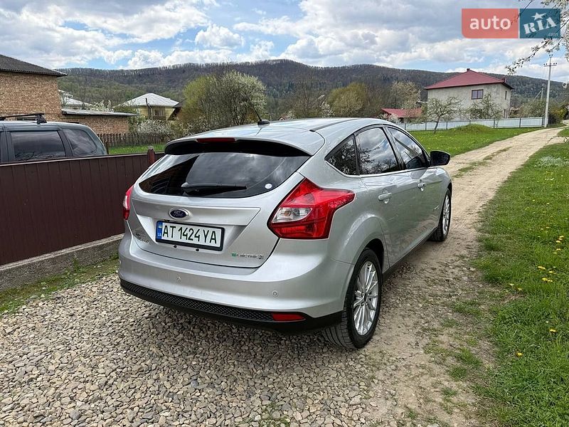 Хэтчбек Ford Focus 2014 в Косове