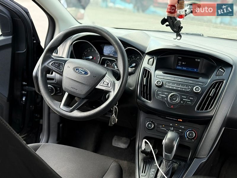 Седан Ford Focus 2015 в Дрогобичі
