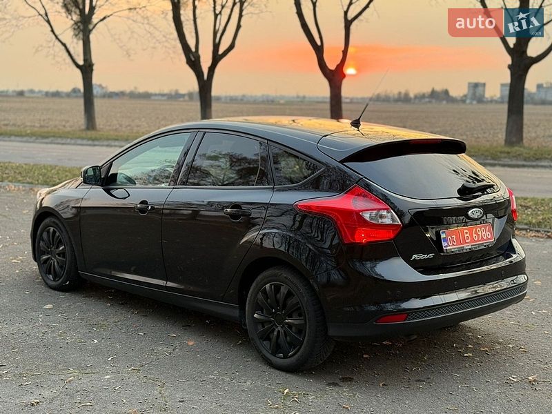 Хэтчбек Ford Focus 2011 в Киеве