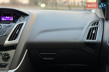 Хэтчбек Ford Focus 2011 в Киеве