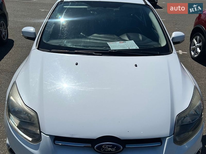 Седан Ford Focus 2012 в Софиевской Борщаговке