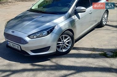 Хэтчбек Ford Focus 2017 в Днепре