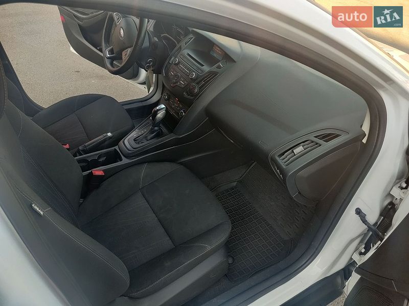 Седан Ford Focus 2015 в Киеве