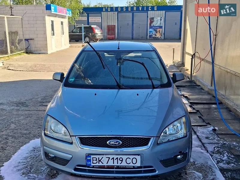Ford Focus 2006 VIN WF05XXGCD56A86259 фото оголошення 2 з 56