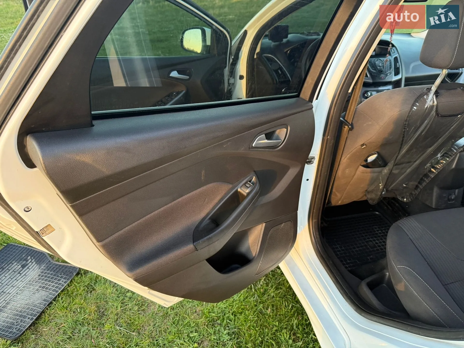 2013 Ford Focus - мініатюра 16