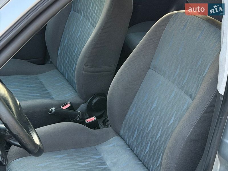 Хетчбек Ford Focus 2003 в Одесі