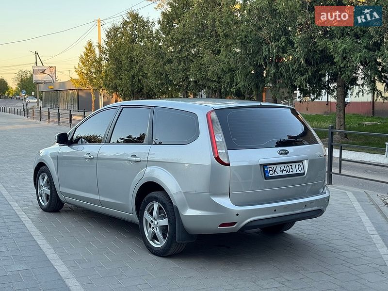 Універсал Ford Focus 2008 в Сарнах