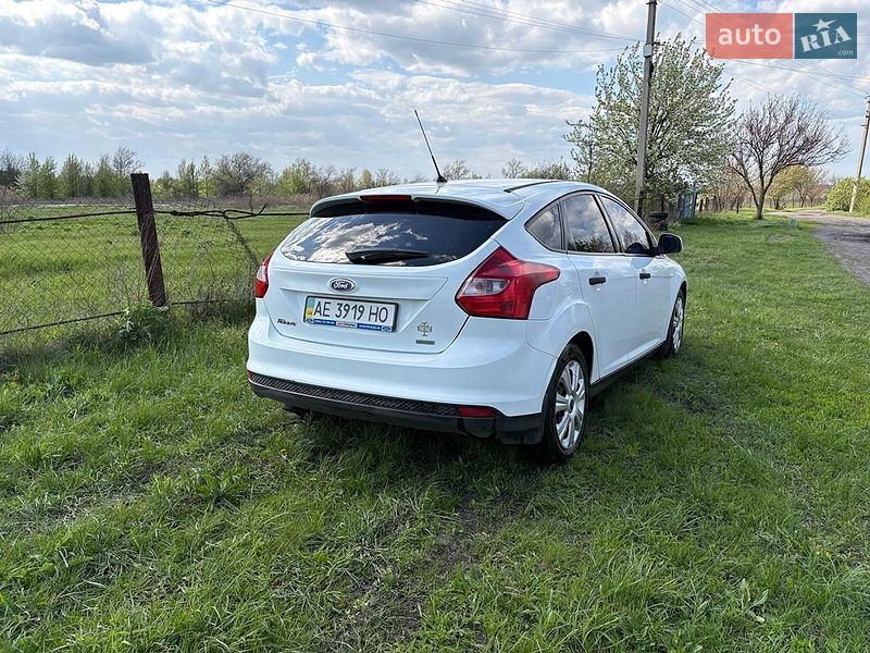 Хэтчбек Ford Focus 2014 в Першотравенске