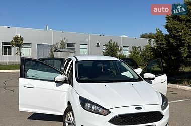 Седан Ford Focus 2015 в Днепре