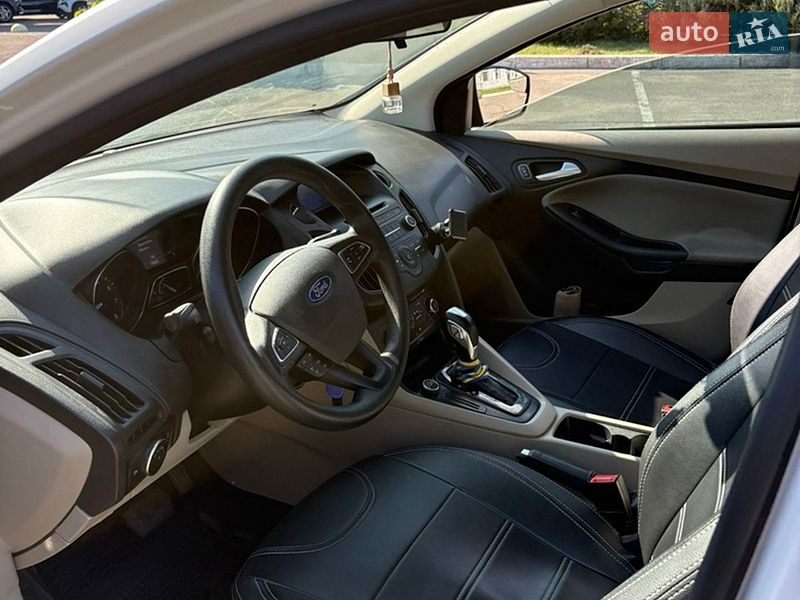 Седан Ford Focus 2015 в Дніпрі