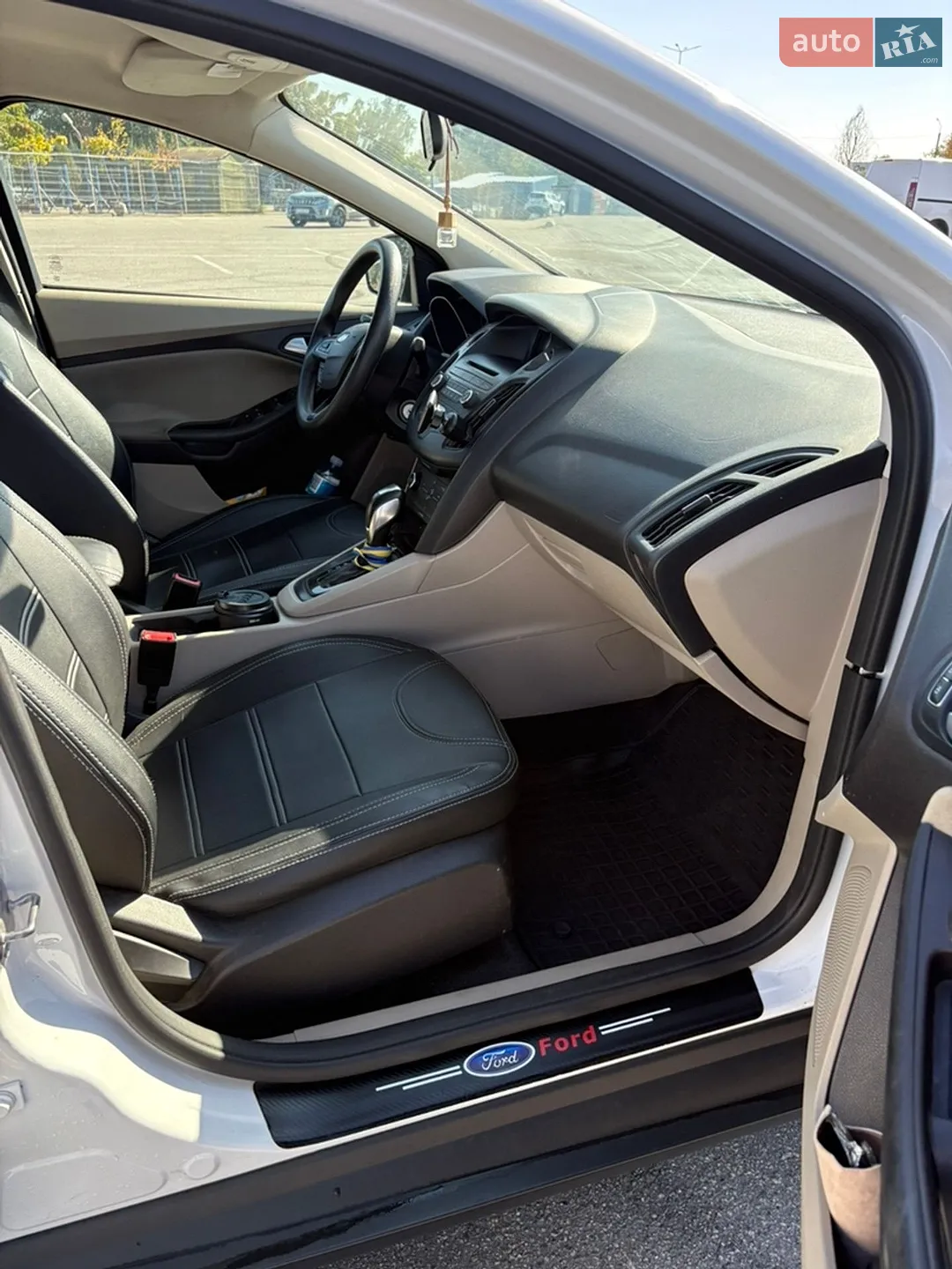 2015 Ford Focus - мініатюра 11