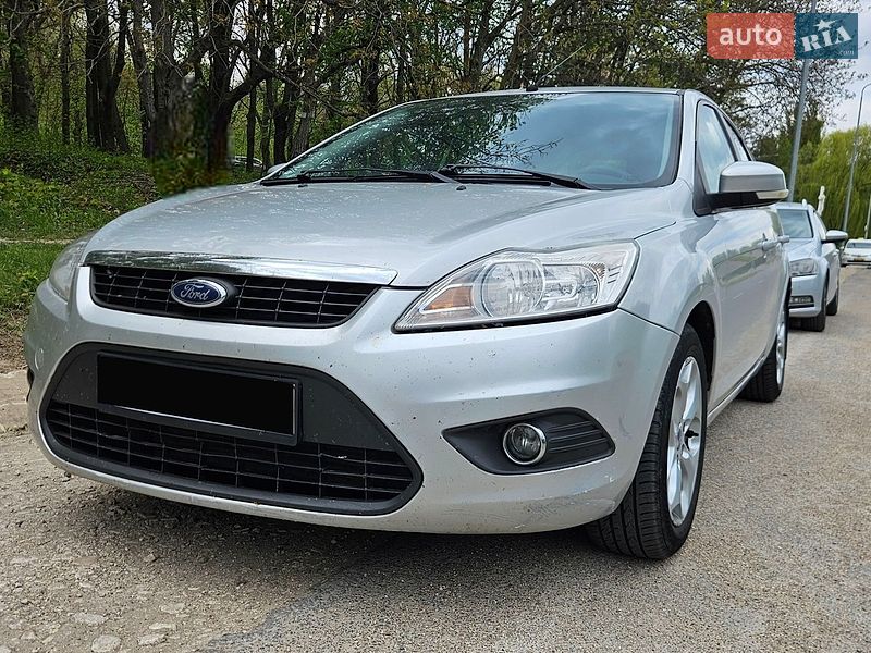 Хетчбек Ford Focus 2011 в Білгороді-Дністровському