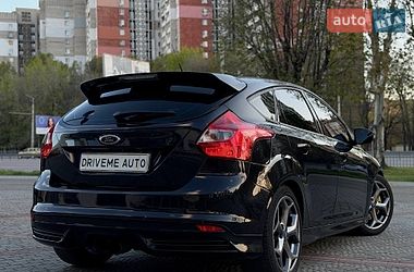 Хетчбек Ford Focus 2012 в Дніпрі