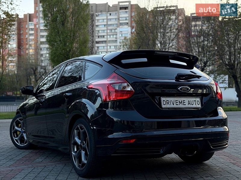 Хетчбек Ford Focus 2012 в Дніпрі