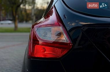 Хетчбек Ford Focus 2012 в Дніпрі